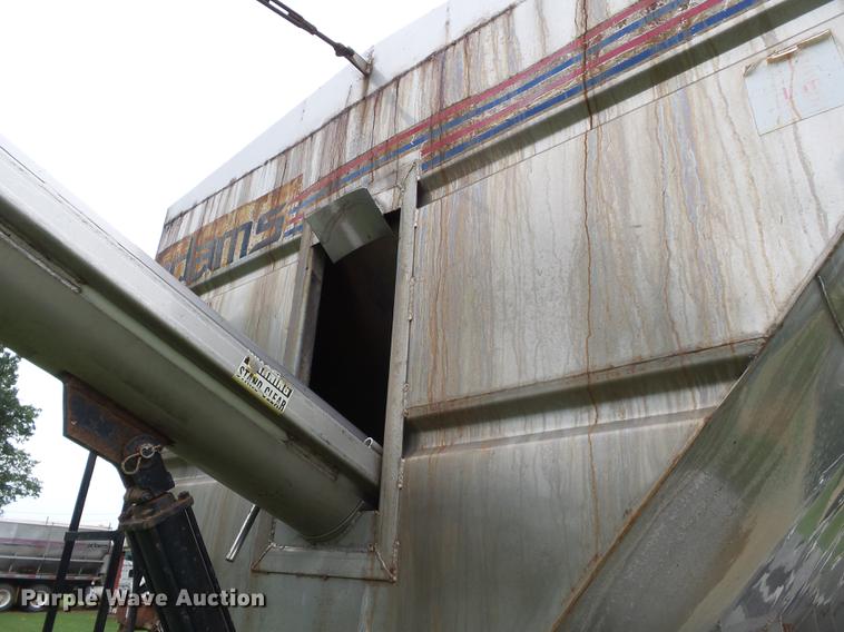 image for item DB7047 2002 Mack CX613 fertilizer tender truck