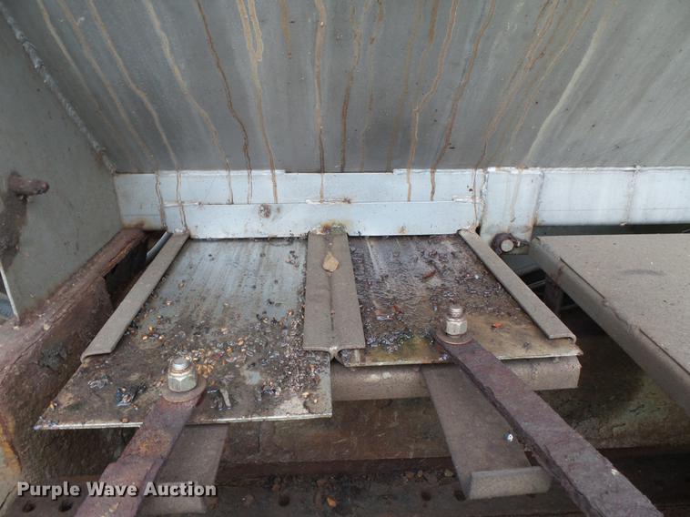 image for item DB7047 2002 Mack CX613 fertilizer tender truck