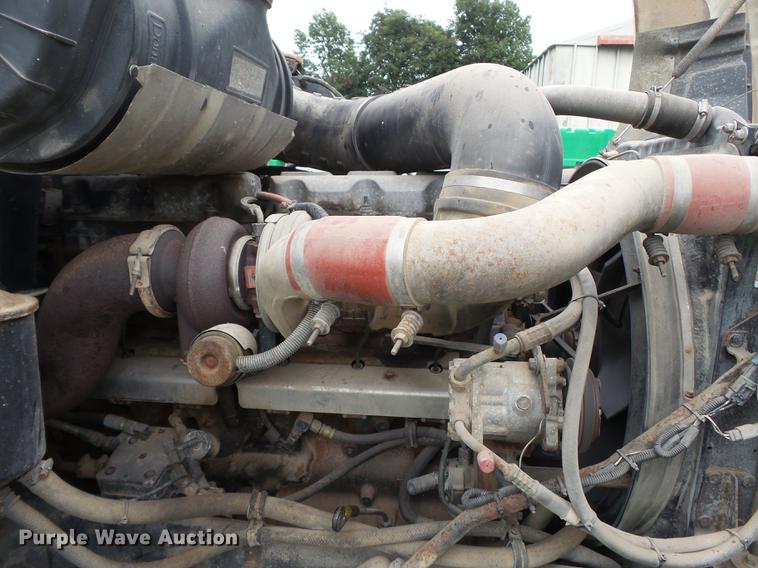 image for item DB7047 2002 Mack CX613 fertilizer tender truck