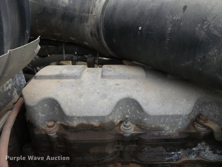 image for item DB7047 2002 Mack CX613 fertilizer tender truck