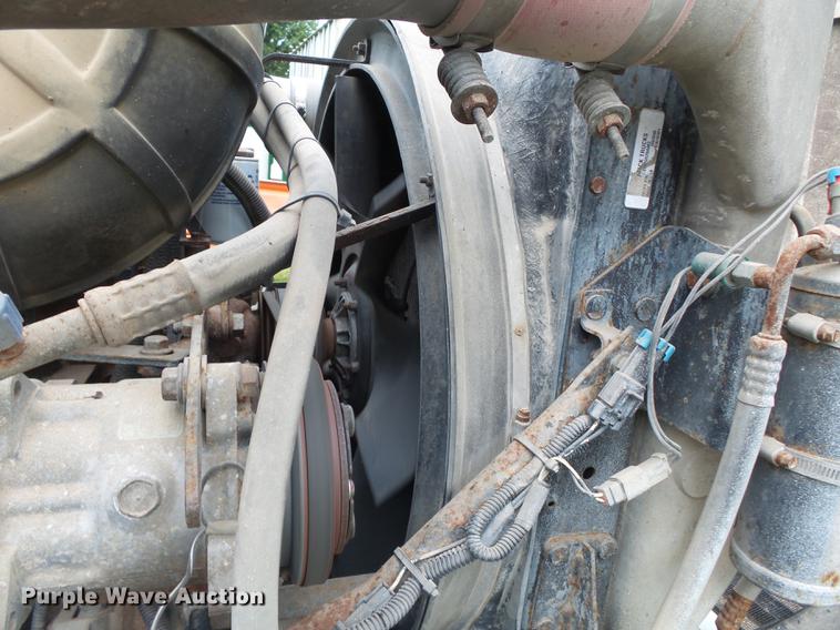 image for item DB7047 2002 Mack CX613 fertilizer tender truck