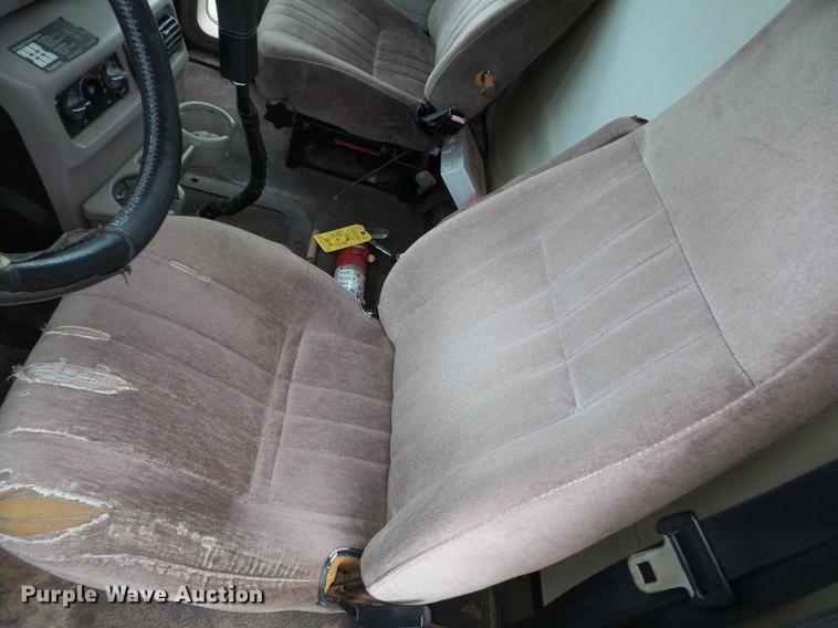 image for item DB7047 2002 Mack CX613 fertilizer tender truck