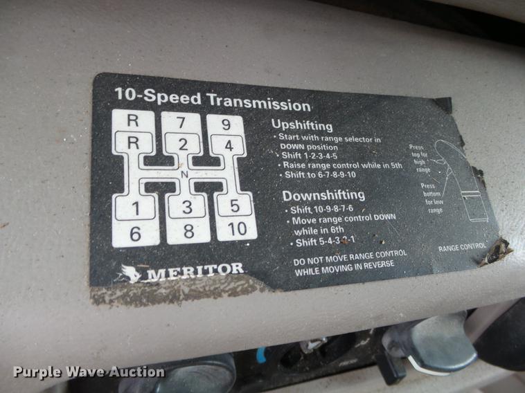 image for item DB7047 2002 Mack CX613 fertilizer tender truck