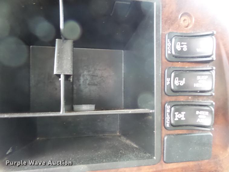 image for item DB7047 2002 Mack CX613 fertilizer tender truck