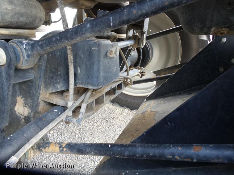 image for item DD2491 2015 RBR Venturi 350 Case IH applicator