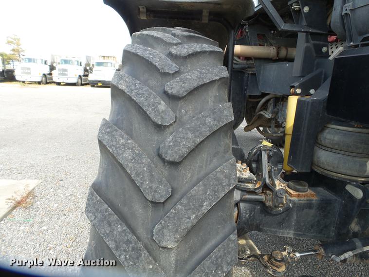 image for item DD2491 2015 RBR Venturi 350 Case IH applicator