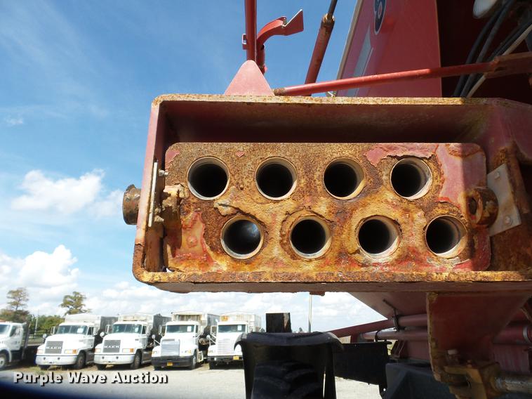 image for item DD2491 2015 RBR Venturi 350 Case IH applicator