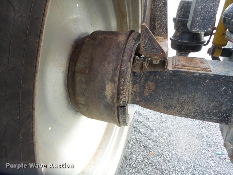 image for item DD2491 2015 RBR Venturi 350 Case IH applicator