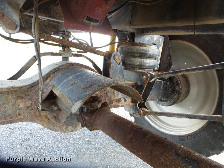 image for item DD2491 2015 RBR Venturi 350 Case IH applicator