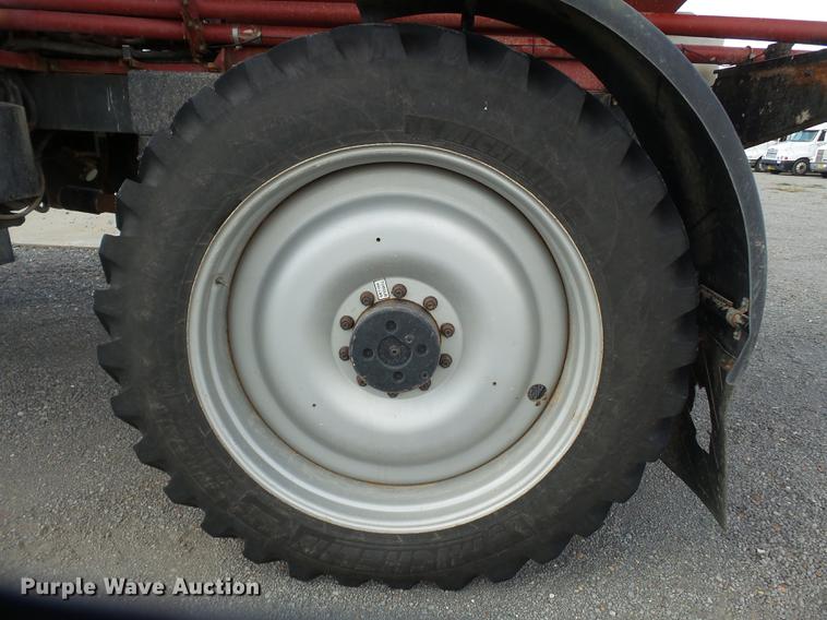 image for item DD2491 2015 RBR Venturi 350 Case IH applicator