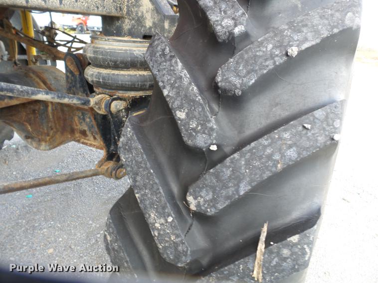 image for item DD2491 2015 RBR Venturi 350 Case IH applicator