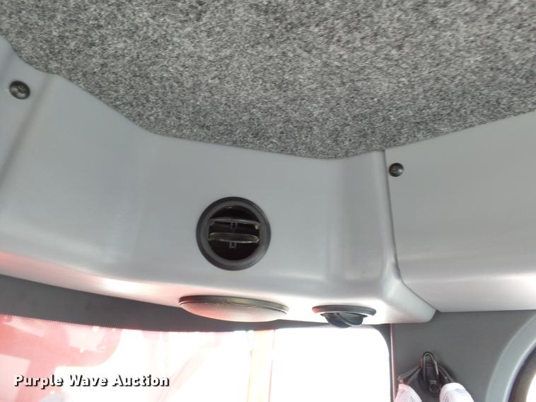 image for item DD2491 2015 RBR Venturi 350 Case IH applicator