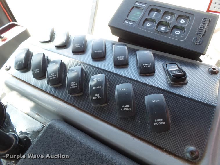 image for item DD2491 2015 RBR Venturi 350 Case IH applicator