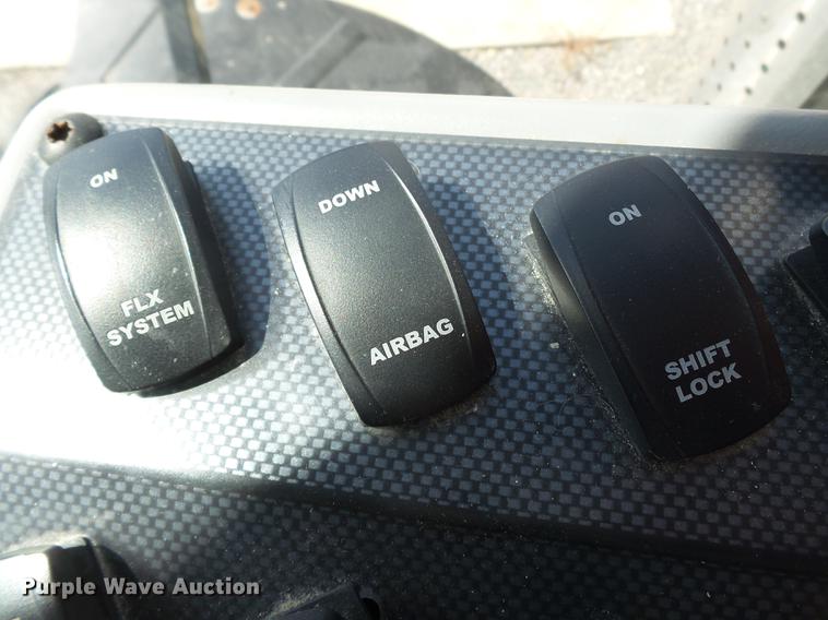 image for item DD2491 2015 RBR Venturi 350 Case IH applicator