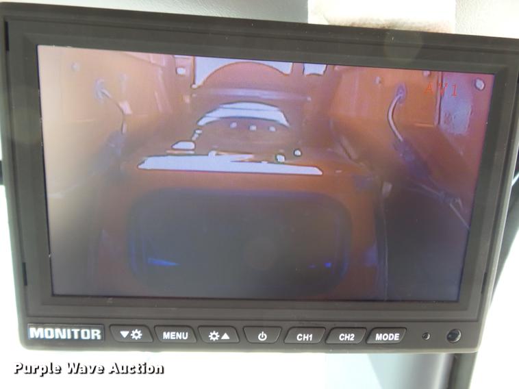 image for item DD2491 2015 RBR Venturi 350 Case IH applicator