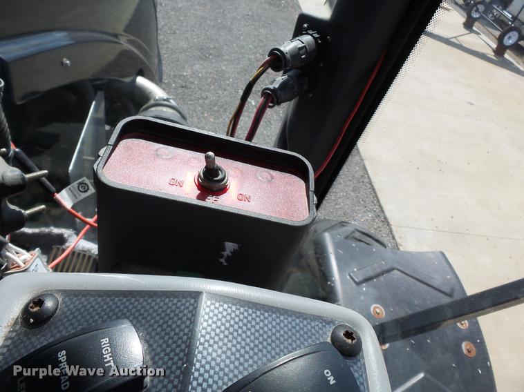 image for item DD2491 2015 RBR Venturi 350 Case IH applicator