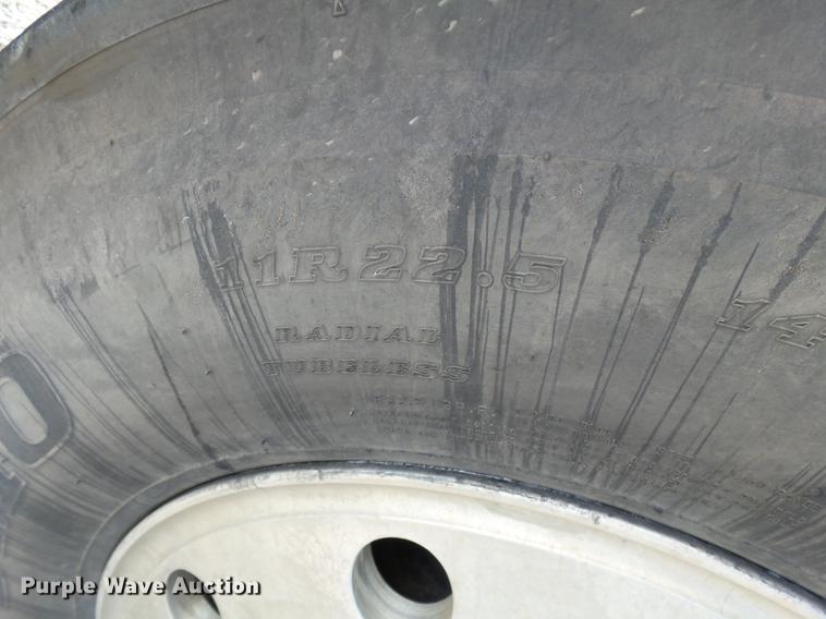 image for item DD2492 1997 Mack CH613 fertilizer tender truck