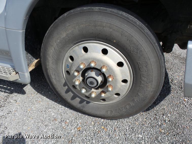 image for item DD2492 1997 Mack CH613 fertilizer tender truck