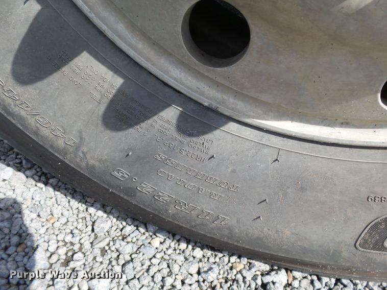 image for item DD2492 1997 Mack CH613 fertilizer tender truck