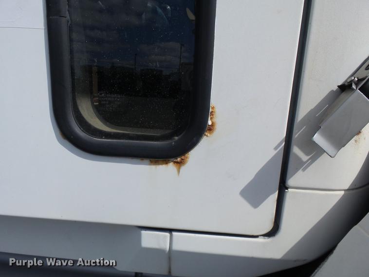 image for item DD2492 1997 Mack CH613 fertilizer tender truck