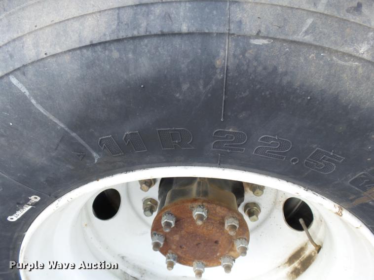 image for item DD2492 1997 Mack CH613 fertilizer tender truck