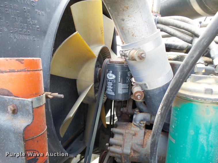 image for item DD2492 1997 Mack CH613 fertilizer tender truck