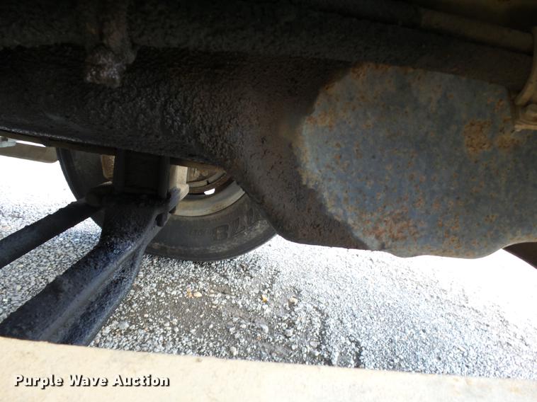 image for item DD2492 1997 Mack CH613 fertilizer tender truck