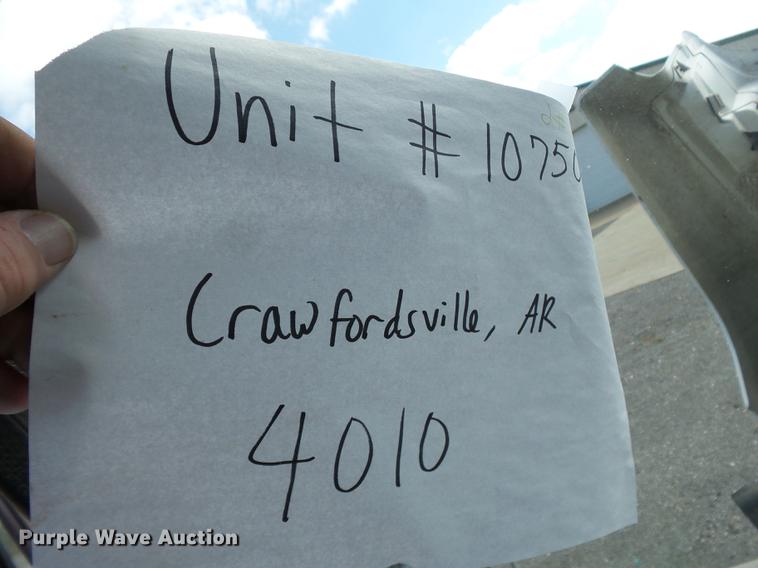 image for item DD2492 1997 Mack CH613 fertilizer tender truck