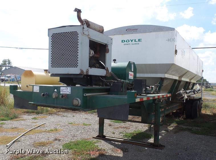 image for item DD2496 2010 Behnke DDT24 fertilizer tender trailer