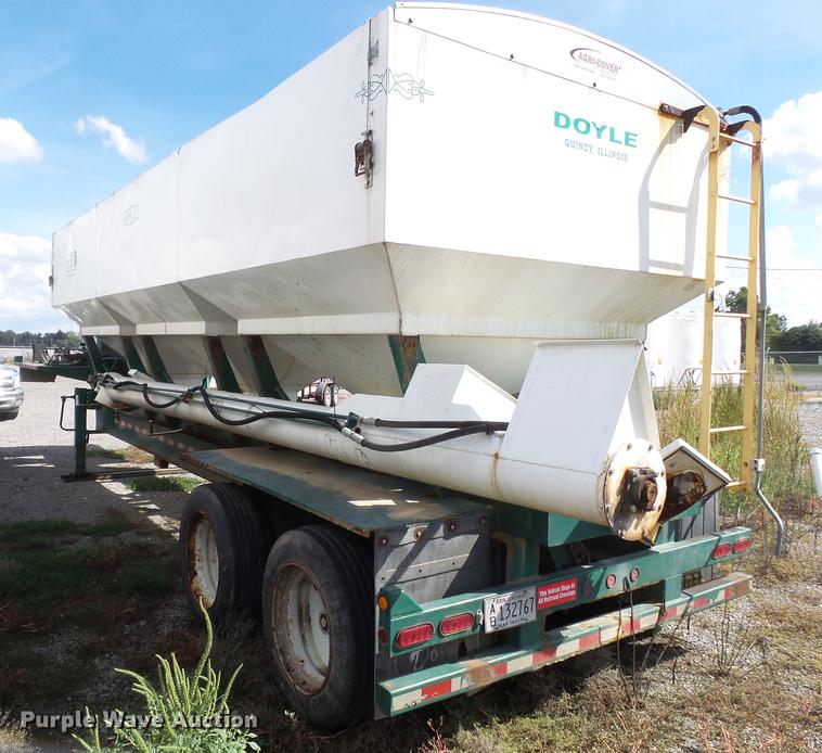 image for item DD2496 2010 Behnke DDT24 fertilizer tender trailer