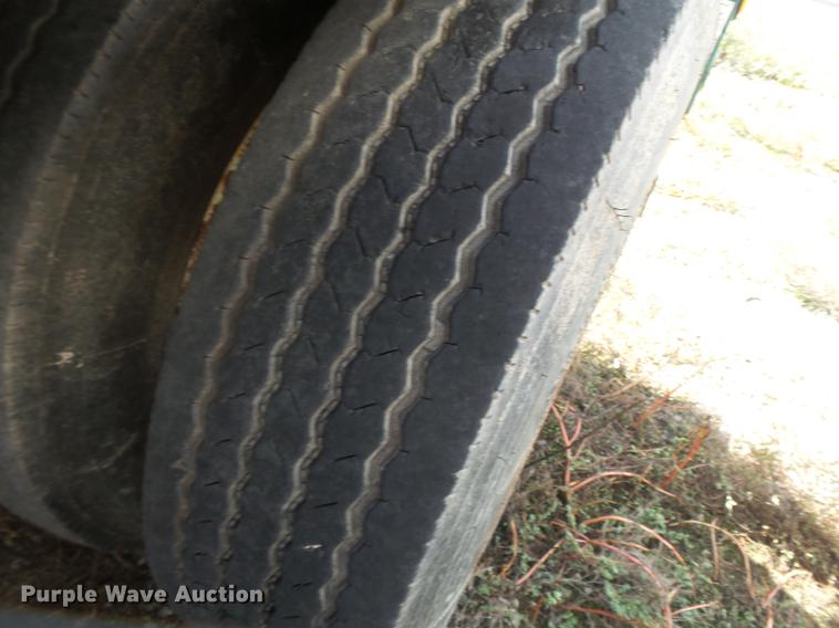 image for item DD2496 2010 Behnke DDT24 fertilizer tender trailer