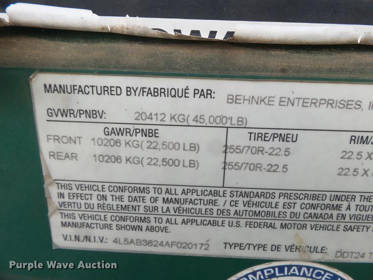 image for item DD2496 2010 Behnke DDT24 fertilizer tender trailer