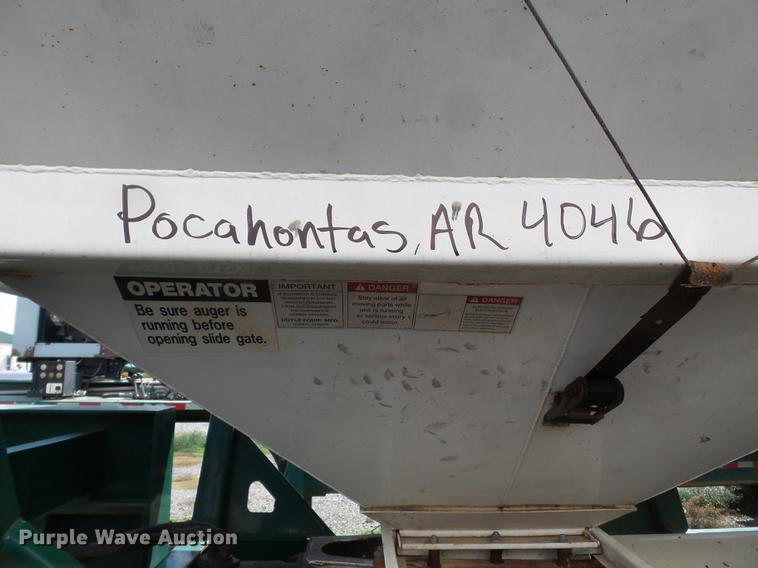 image for item DD2497 2010 Behnke DDT24 fertilizer tender trailer