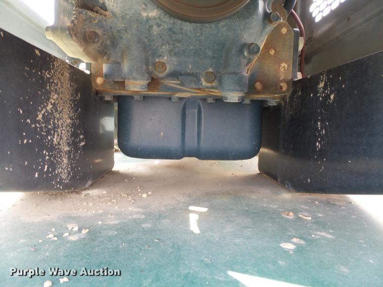 image for item DD2497 2010 Behnke DDT24 fertilizer tender trailer