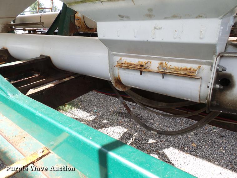 image for item DD2497 2010 Behnke DDT24 fertilizer tender trailer