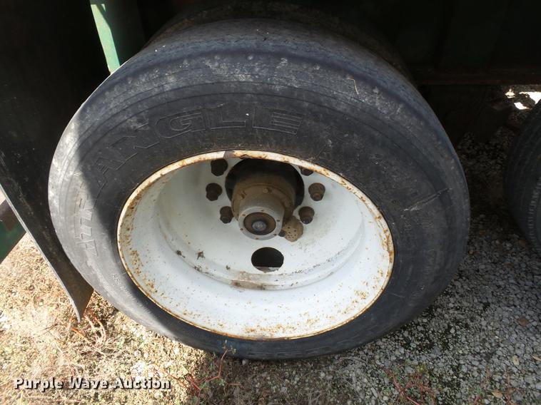 image for item DD2497 2010 Behnke DDT24 fertilizer tender trailer