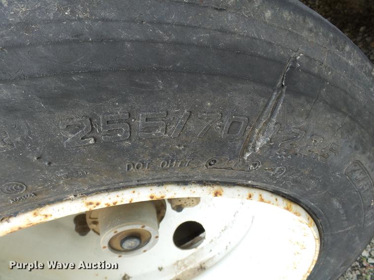 image for item DD2497 2010 Behnke DDT24 fertilizer tender trailer