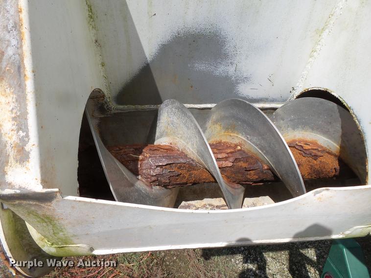 image for item DD2497 2010 Behnke DDT24 fertilizer tender trailer