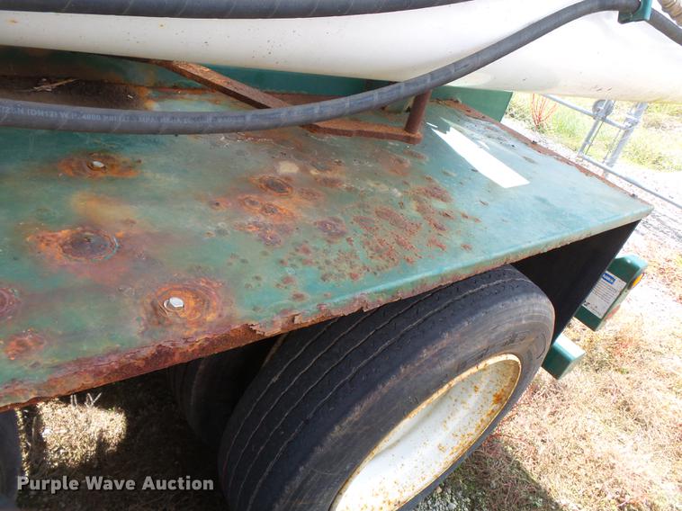 image for item DD2497 2010 Behnke DDT24 fertilizer tender trailer