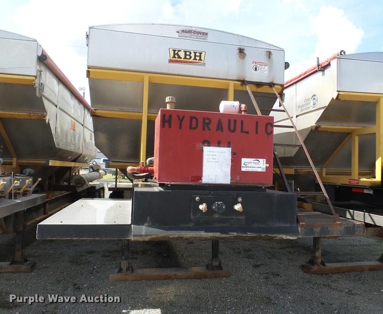 image for item DD2499 2012 KBH fertilizer tender trailer