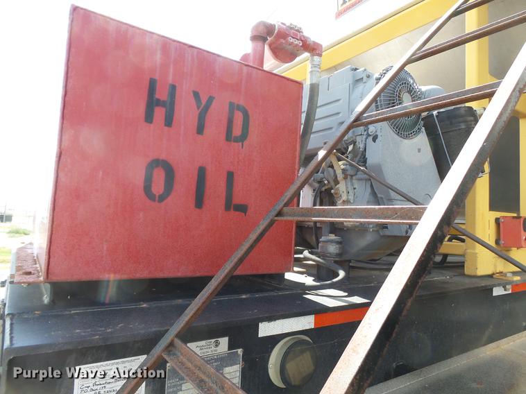 image for item DD2499 2012 KBH fertilizer tender trailer