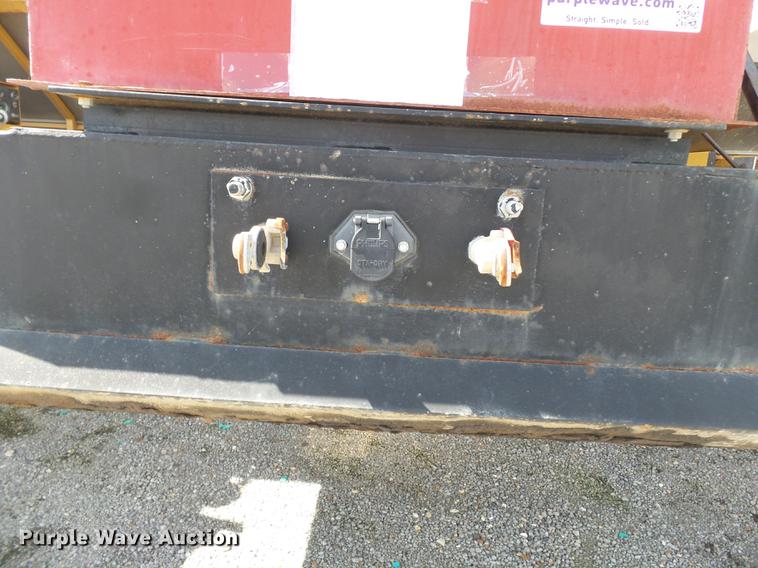 image for item DD2499 2012 KBH fertilizer tender trailer