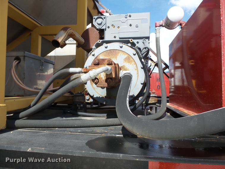 image for item DD2499 2012 KBH fertilizer tender trailer