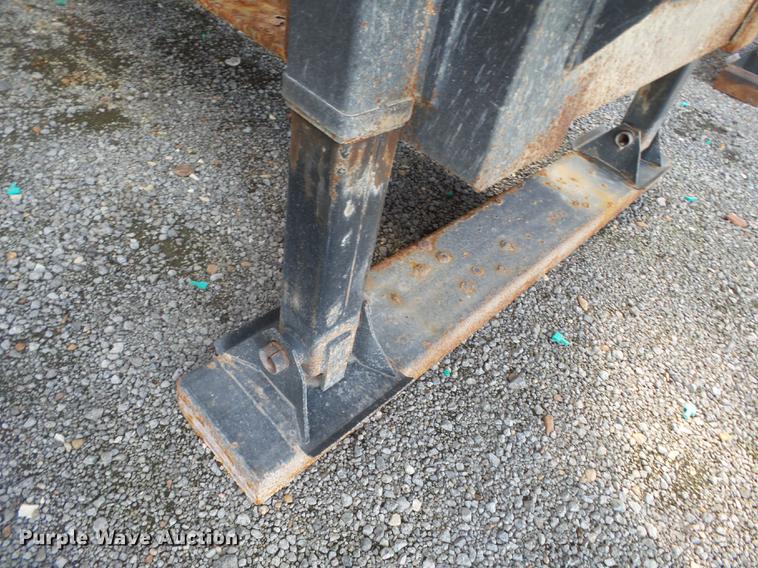 image for item DD2499 2012 KBH fertilizer tender trailer