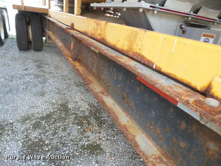 image for item DD2499 2012 KBH fertilizer tender trailer