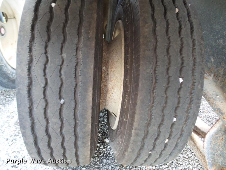 image for item DD2499 2012 KBH fertilizer tender trailer