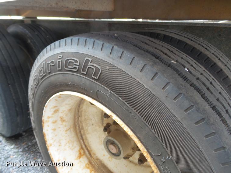 image for item DD2499 2012 KBH fertilizer tender trailer