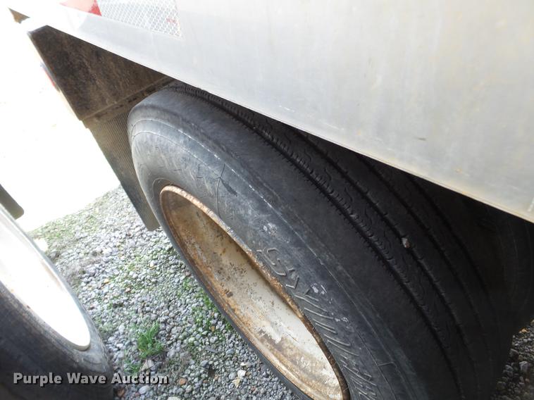 image for item DD2499 2012 KBH fertilizer tender trailer