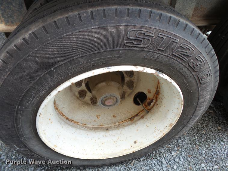 image for item DD2499 2012 KBH fertilizer tender trailer