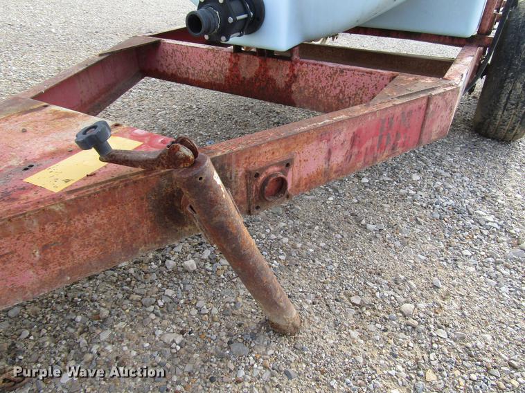 image for item DD4315 Fertilizer nurse tank trailer